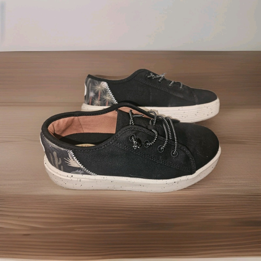 Hey Dude Cody Craft sneakers black desert Shoes Size Youth 2. Excellent